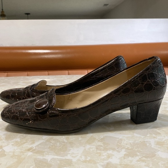 Naturalizer 8.5 Fulton Pump Patent Leather Dark Brown - Picture 2 of 6